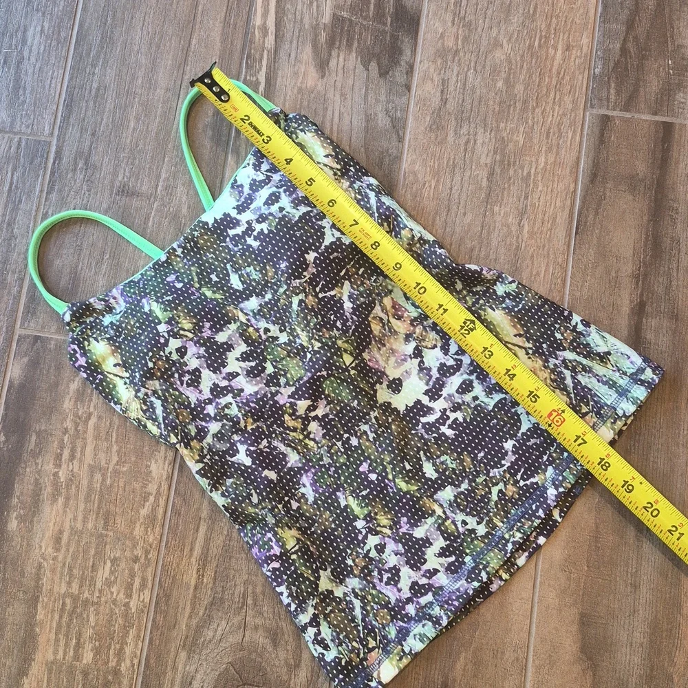 Lululemon Dancing Warrior Floral White Multi/Pistachio Strappy Sports Bra Tank